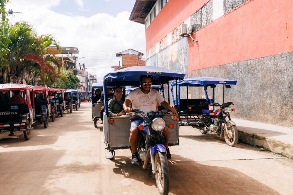 Tuktuks in Nauta