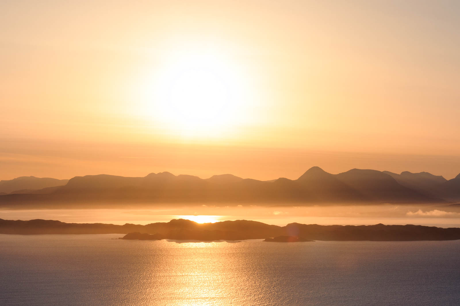 Sonnenaufgang über dem Meer